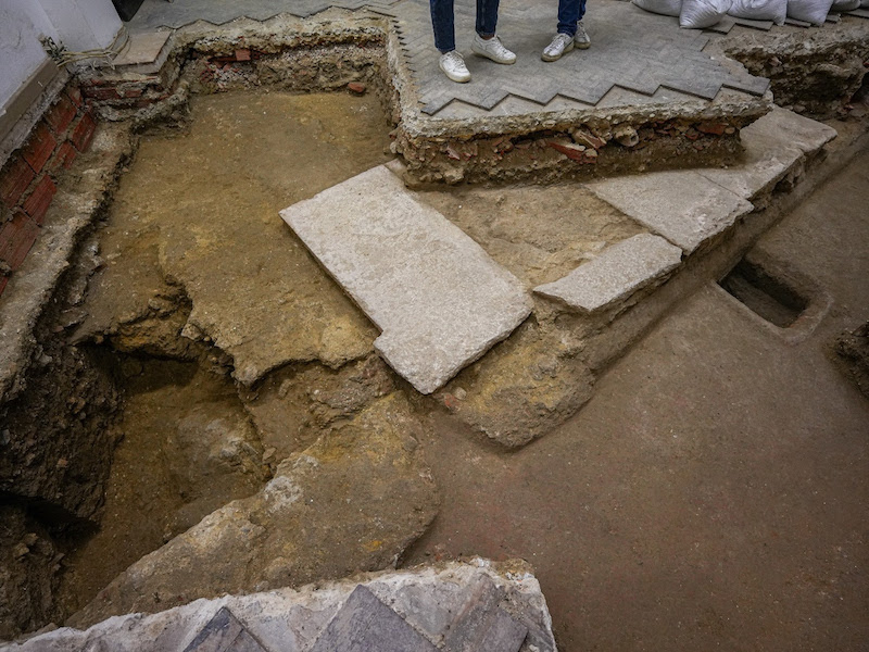 Escavações revelam mais estruturas do Teatro Romano de Lisboa
